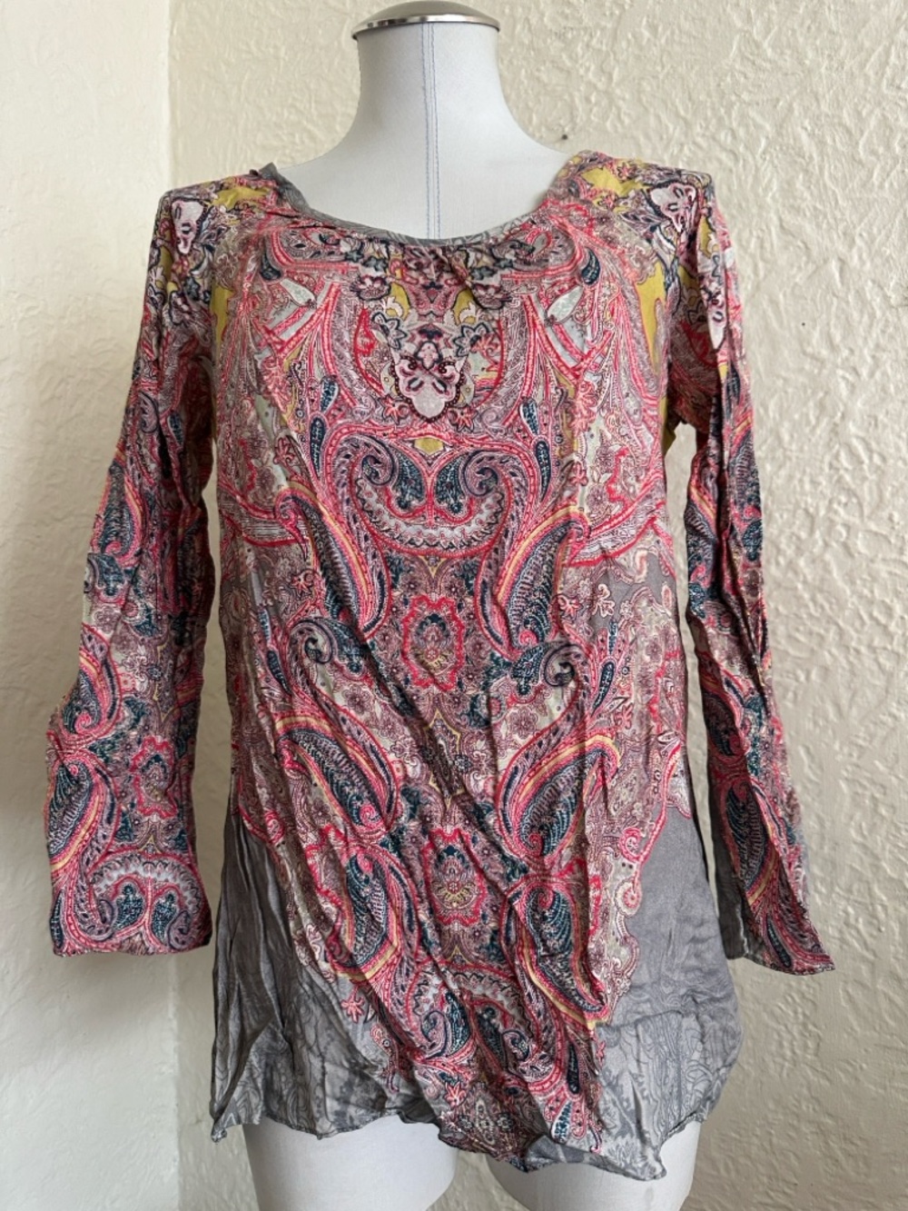 Ivy Jane Red Yellow Blue Gray Paisley Top Blouse Medium